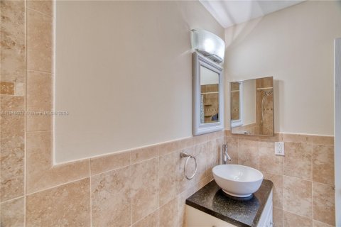 Townhouse in Palm Beach Gardens, Florida 3 bedrooms, 133.22 sq.m. № 1842355 - photo 27