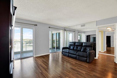 Copropriété à vendre à Largo, Floride: 2 chambres, 102.19 m2 № 2420376 - photo 11