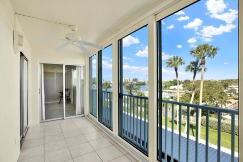 Copropriété à vendre à Largo, Floride: 2 chambres, 102.19 m2 № 2420376 - photo 24