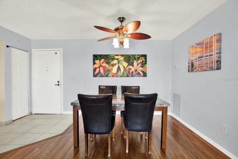 Copropriété à vendre à Largo, Floride: 2 chambres, 102.19 m2 № 2420376 - photo 5