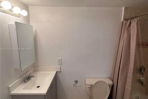 Copropriété à louer à North Bay Village, Floride: 1 chambre, 57.6 m2 № 2041269 - photo 17