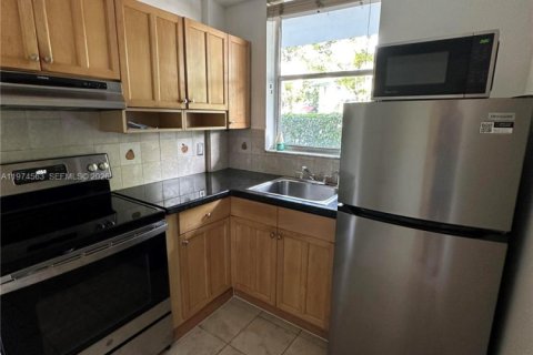 Condo à North Bay Village, Floride, 1 chambre  № 2041269