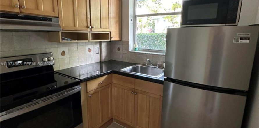 Condo à North Bay Village, Floride, 1 chambre  № 2041269