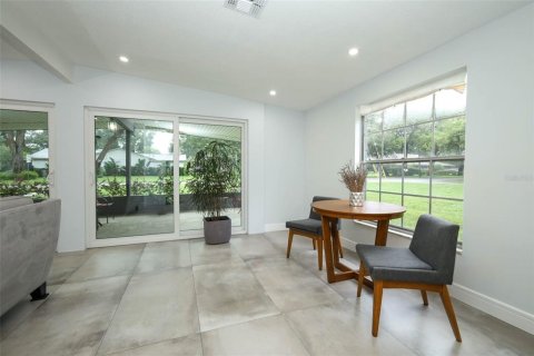 Villa ou maison à vendre à Longwood, Floride: 3 chambres, 178.37 m2 № 2415550 - photo 9