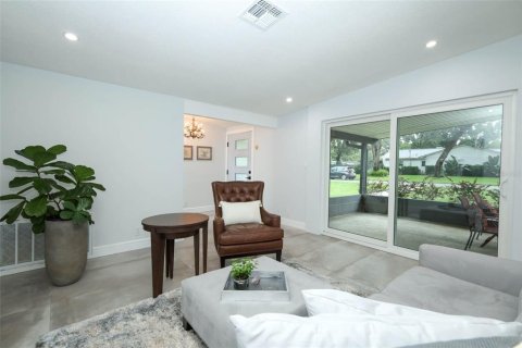 Villa ou maison à vendre à Longwood, Floride: 3 chambres, 178.37 m2 № 2415550 - photo 8