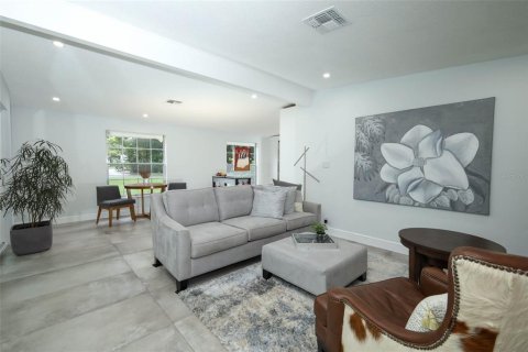 Villa ou maison à vendre à Longwood, Floride: 3 chambres, 178.37 m2 № 2415550 - photo 6