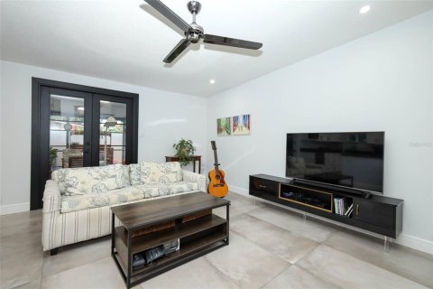 Villa ou maison à vendre à Longwood, Floride: 3 chambres, 178.37 m2 № 2415550 - photo 19