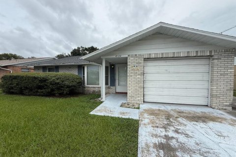Villa ou maison à louer à Zephyrhills, Floride: 2 chambres, 113.71 m2 № 2386636 - photo 2