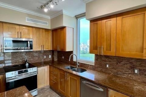 Condominio en alquiler en Hallandale Beach, Florida, 2 dormitorios, 132.39 m2 № 2043890 - foto 2