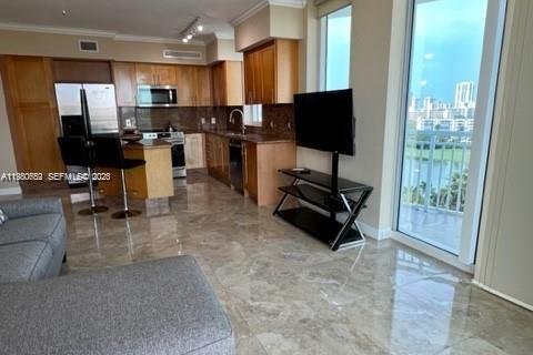 Condominio en alquiler en Hallandale Beach, Florida, 2 dormitorios, 132.39 m2 № 2043890 - foto 9