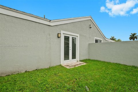 Купить виллу или дом в Майами, Флорида 5 спален, 216.65м2, № 1845813 - фото 29