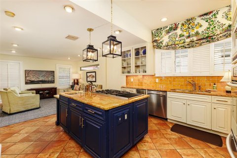 Casa en venta en Lakeland, Florida, 4 dormitorios, 350.8 m2 № 2106546 - foto 12
