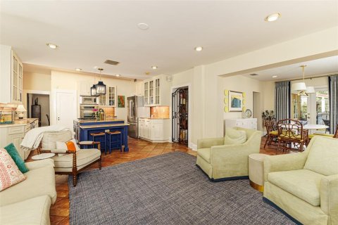 Casa en venta en Lakeland, Florida, 4 dormitorios, 350.8 m2 № 2106546 - foto 16