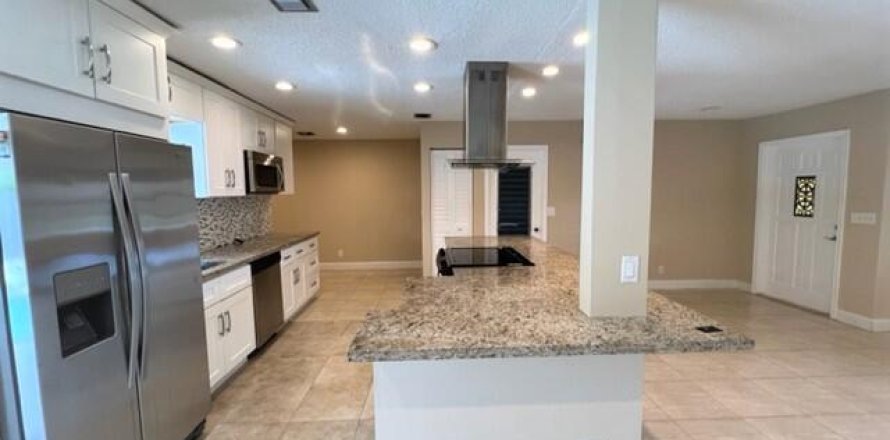 Villa ou maison à Delray Beach, Floride 3 chambres, 136.85 m2 № 2275023