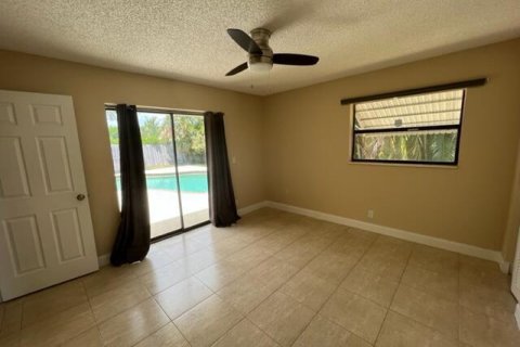 Villa ou maison à louer à Delray Beach, Floride: 3 chambres, 136.85 m2 № 2275023 - photo 15