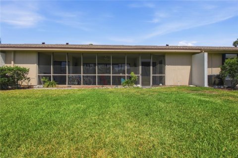 House in Oldsmar, Florida 3 bedrooms, 128.67 sq.m. № 2237427 - photo 18