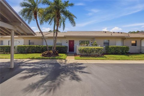 House in Oldsmar, Florida 3 bedrooms, 128.67 sq.m. № 2237427 - photo 2
