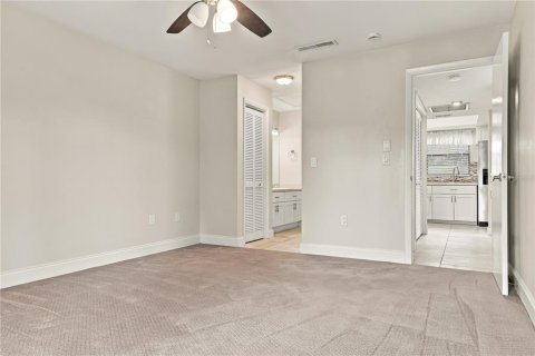 House in Oldsmar, Florida 3 bedrooms, 128.67 sq.m. № 2237427 - photo 25