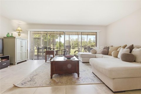 House in Oldsmar, Florida 3 bedrooms, 128.67 sq.m. № 2237427 - photo 5