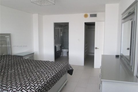 Condominio en alquiler en Sunny Isles Beach, Florida, 2 dormitorios, 100.98 m2 № 2066289 - foto 18