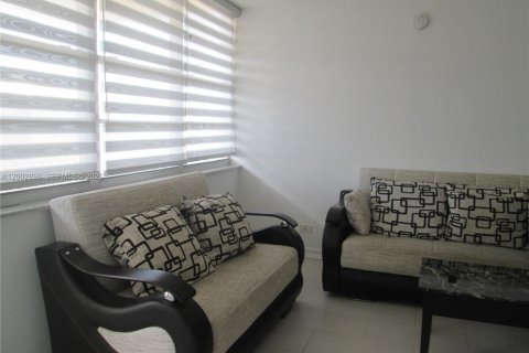 Condominio en alquiler en Sunny Isles Beach, Florida, 2 dormitorios, 100.98 m2 № 2066289 - foto 12