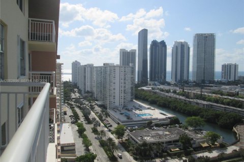 Condominio en Sunny Isles Beach, Florida, 2 dormitorios  № 2066289