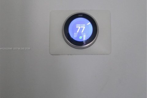 Condominio en alquiler en Sunny Isles Beach, Florida, 2 dormitorios, 100.98 m2 № 2066289 - foto 21