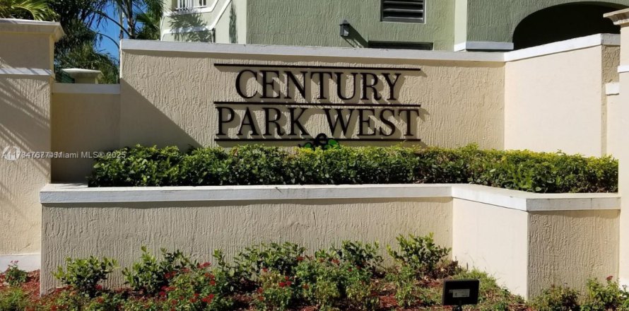 Condominio en Miami, Florida, 3 dormitorios № 1696369