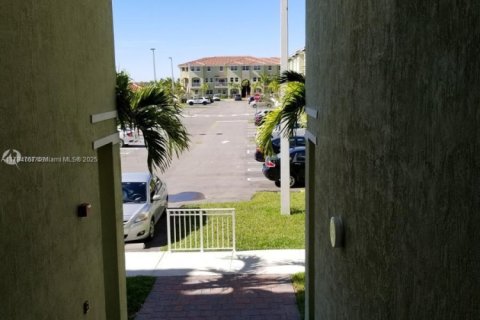 Copropriété à vendre à Miami, Floride: 3 chambres, 125.33 m2 № 1696369 - photo 30