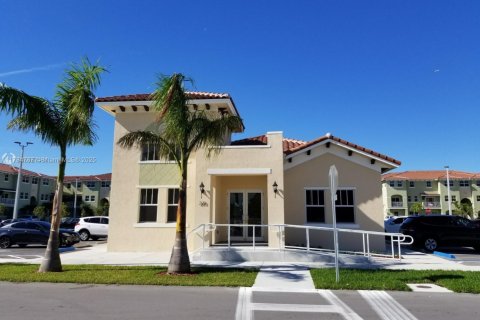 Condo in Miami, Florida, 3 bedrooms  № 1696369 - photo 3
