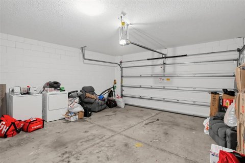 Villa ou maison à vendre à Kissimmee, Floride: 4 chambres, 235.41 m2 № 2394015 - photo 26