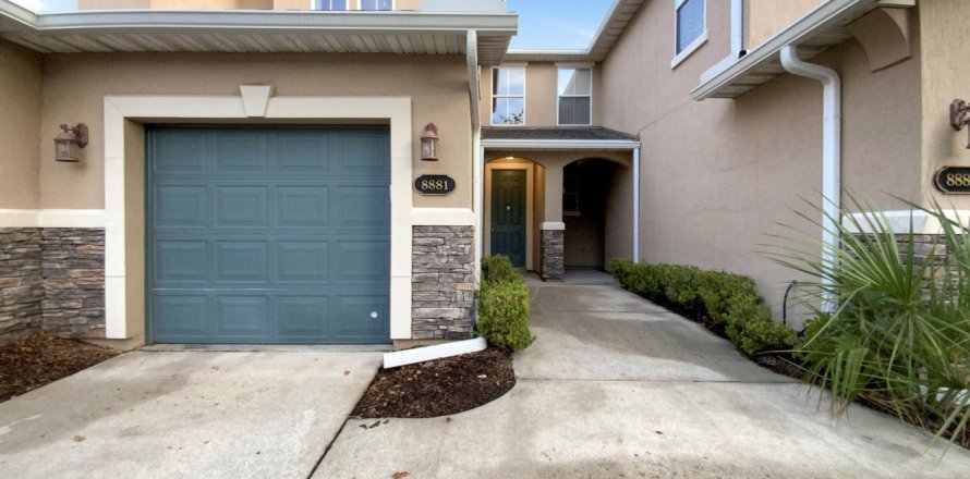 House in Jacksonville, Florida 2 bedrooms, 125.7 sq.m. № 802306