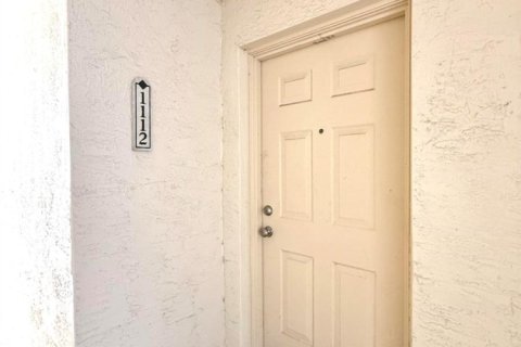 Copropriété à louer à Royal Palm Beach, Floride: 2 chambres, 99.87 m2 № 2432919 - photo 16