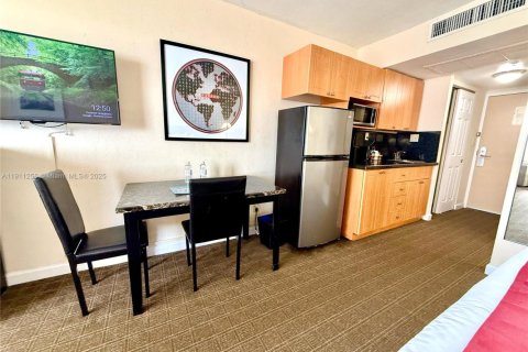 Copropriété à vendre à Sunny Isles Beach, Floride: 39.02 m2 № 2013373 - photo 19