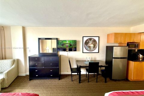 Copropriété à vendre à Sunny Isles Beach, Floride: 39.02 m2 № 2013373 - photo 18