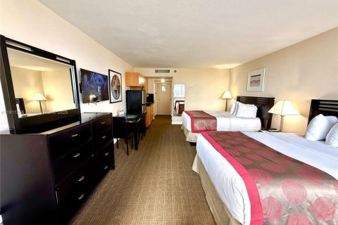 Copropriété à vendre à Sunny Isles Beach, Floride: 39.02 m2 № 2013373 - photo 13