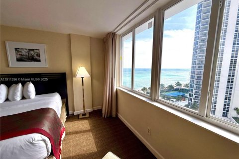 Copropriété à vendre à Sunny Isles Beach, Floride: 39.02 m2 № 2013373 - photo 15