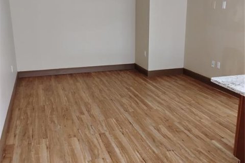 Condo in Tampa, Florida, 2 bedrooms  № 1830106 - photo 5