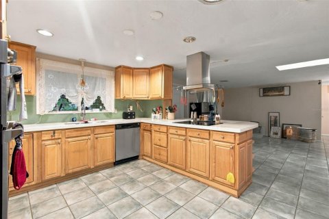 Villa ou maison à vendre à Sarasota, Floride: 3 chambres, 139.82 m2 № 2408152 - photo 7