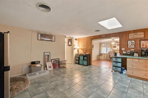 Villa ou maison à vendre à Sarasota, Floride: 3 chambres, 139.82 m2 № 2408152 - photo 8