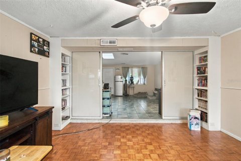 Villa ou maison à vendre à Sarasota, Floride: 3 chambres, 139.82 m2 № 2408152 - photo 12