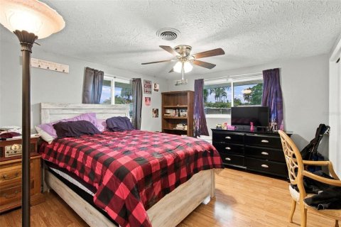 Villa ou maison à vendre à Sarasota, Floride: 3 chambres, 139.82 m2 № 2408152 - photo 19