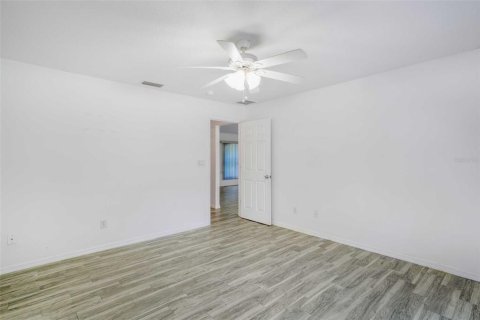 House in Inverness, Florida 3 bedrooms, 139.82 sq.m. № 1800015 - photo 25