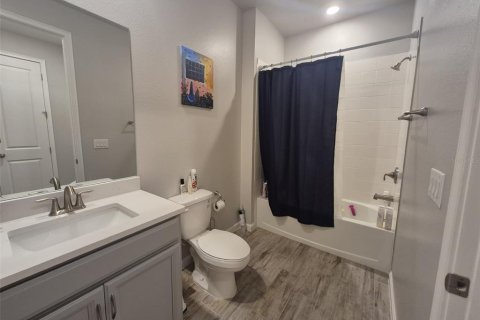 Villa ou maison à louer à Sun City Center, Floride: 2 chambres, 139.63 m2 № 2419647 - photo 13