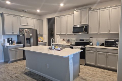 Villa ou maison à louer à Sun City Center, Floride: 2 chambres, 139.63 m2 № 2419647 - photo 3