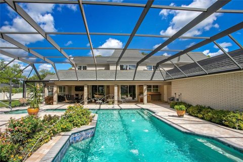 House in Lakeland, Florida 5 bedrooms, 568.65 sq.m. № 1507805 - photo 2