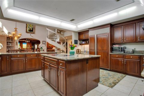 House in Lakeland, Florida 5 bedrooms, 568.65 sq.m. № 1507805 - photo 16