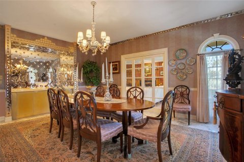 House in Lakeland, Florida 5 bedrooms, 568.65 sq.m. № 1507805 - photo 10