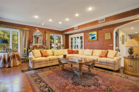 House in Lakeland, Florida 5 bedrooms, 568.65 sq.m. № 1507805 - photo 22