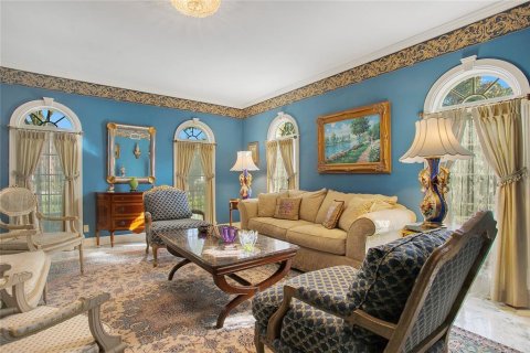 House in Lakeland, Florida 5 bedrooms, 568.65 sq.m. № 1507805 - photo 12